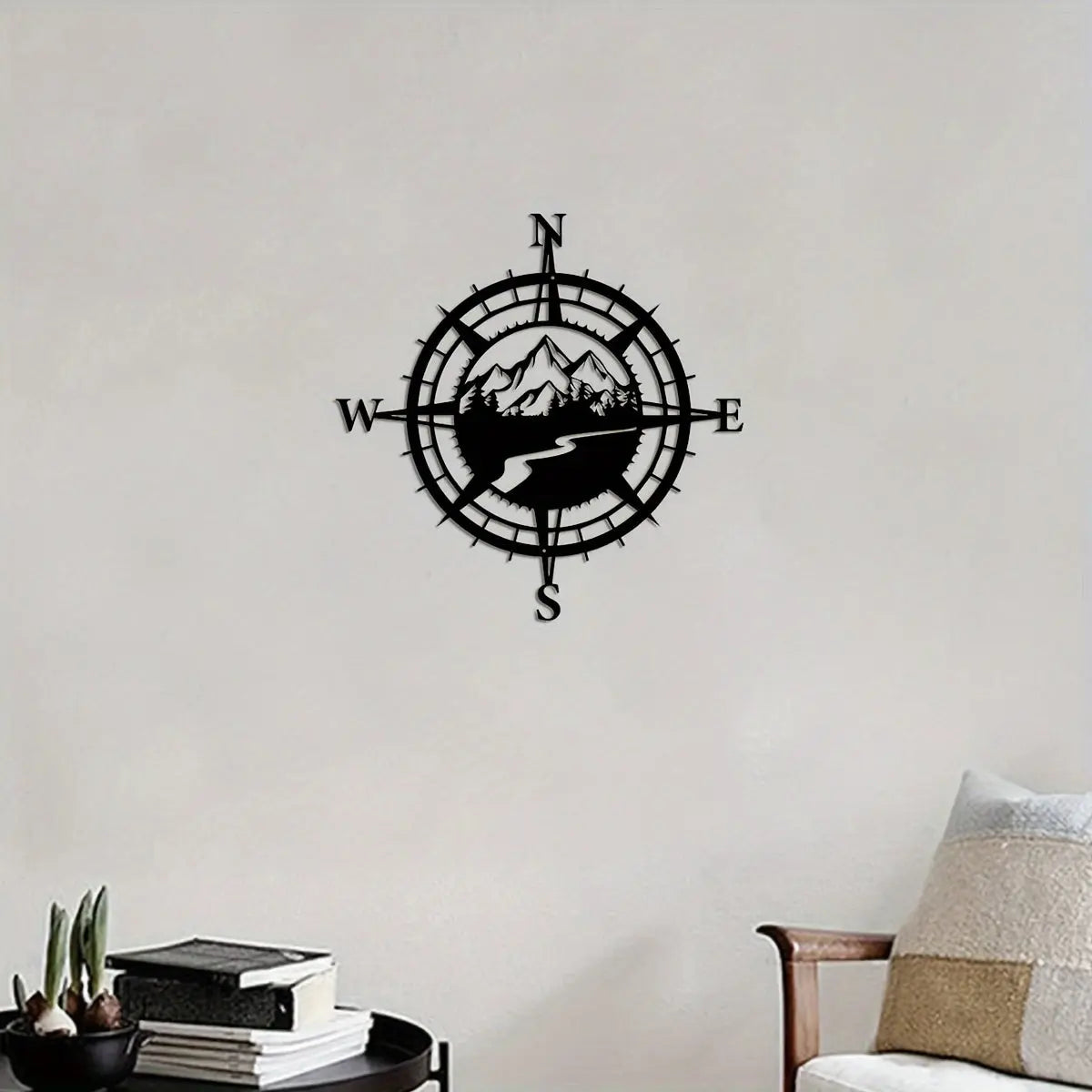 Suspension Murale en Métal  avec Motif de Boussole Eclipta